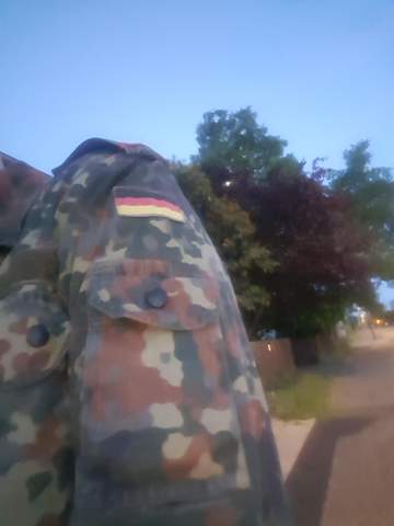 Deutschland flagge auf der Bundeswehr uniform erlaubt?