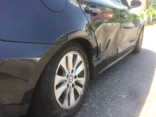 - (Versicherung, Unfallversicherung, Unfallschaden)